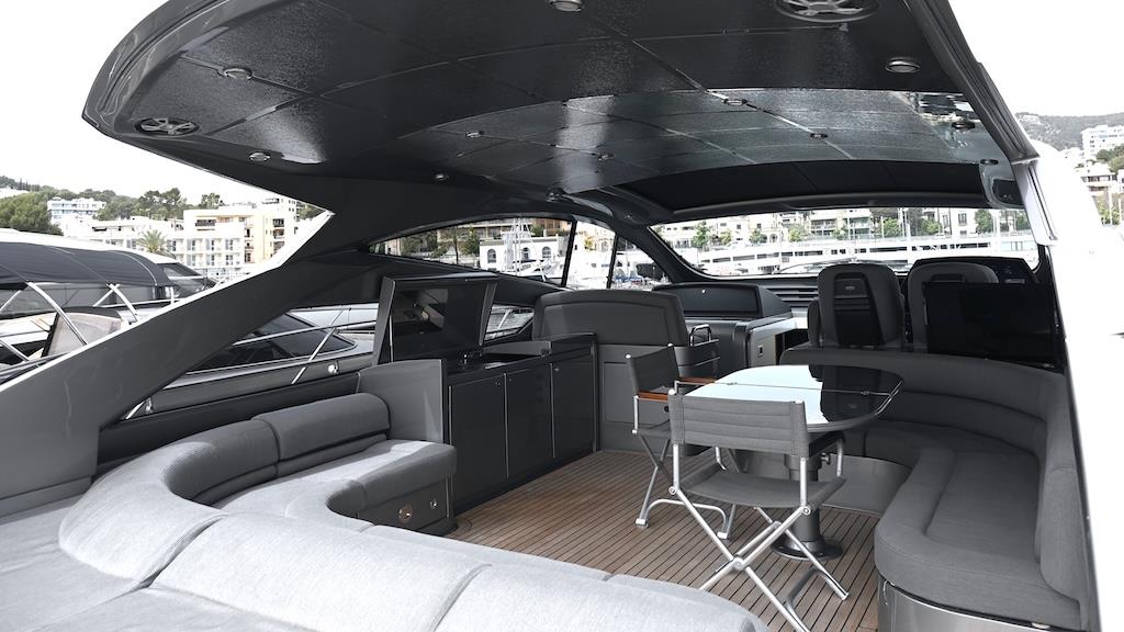 2007 PERSHING 56' 